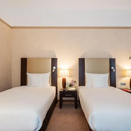 ポローニア パレス 4*