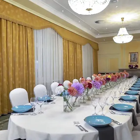 Polonia Palace
