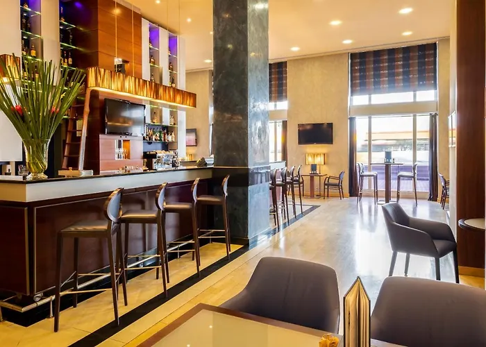 波洛尼亚宫大酒店