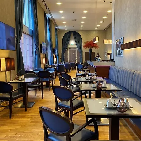 Polonia Palace Hotell 4*