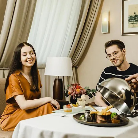 Polonia Palace 4* Varsovie