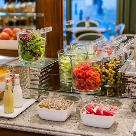 Otel Polonia Palace 4*